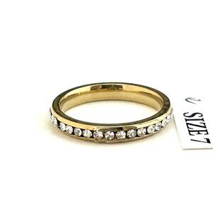 Gold Tone Ring with clear rhinestones, Size 7 Unisex